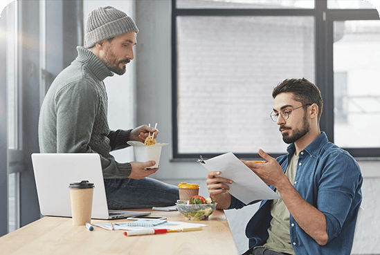 HindMinds Team Working